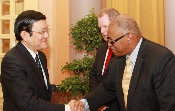 Staatspräsident Truong Tan Sang empfängt Vertreter des US-Energiekonzerns Exxon Mobil